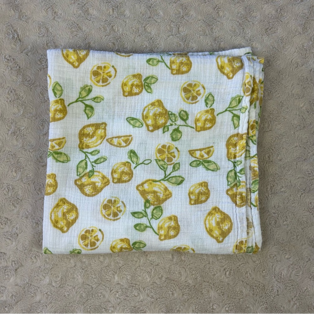 Bebe Au Lait Lemons Baby Swaddle Blanket Yellow White Muslin Fruit Green Leaves